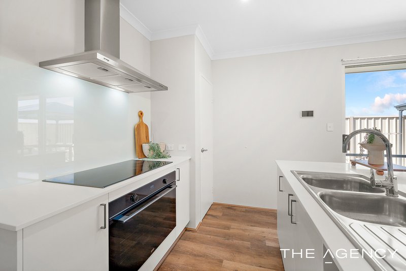 Photo - 2 Palisade Street, Haynes WA 6112 - Image 21