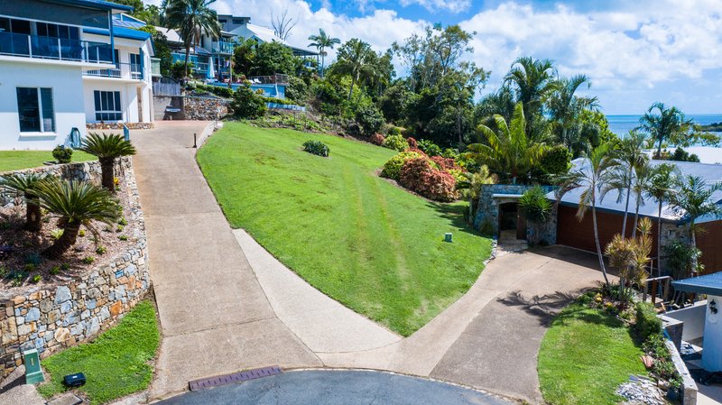 Photo - 2 Palm Drive, Cannonvale QLD 4802 - Image 6