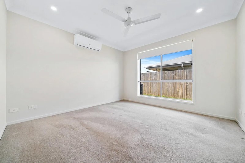 Photo - 2 Palmeri Street, Logan Reserve QLD 4133 - Image 6