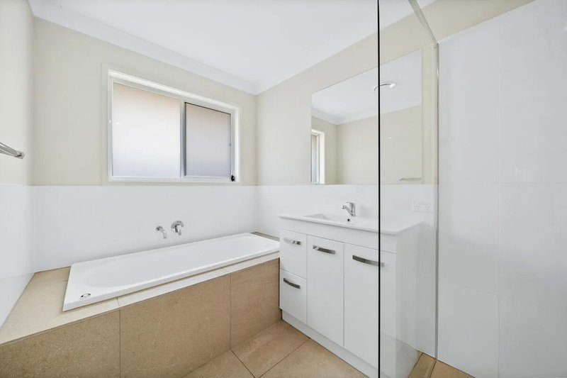 Photo - 2 Palmeri Street, Logan Reserve QLD 4133 - Image 7