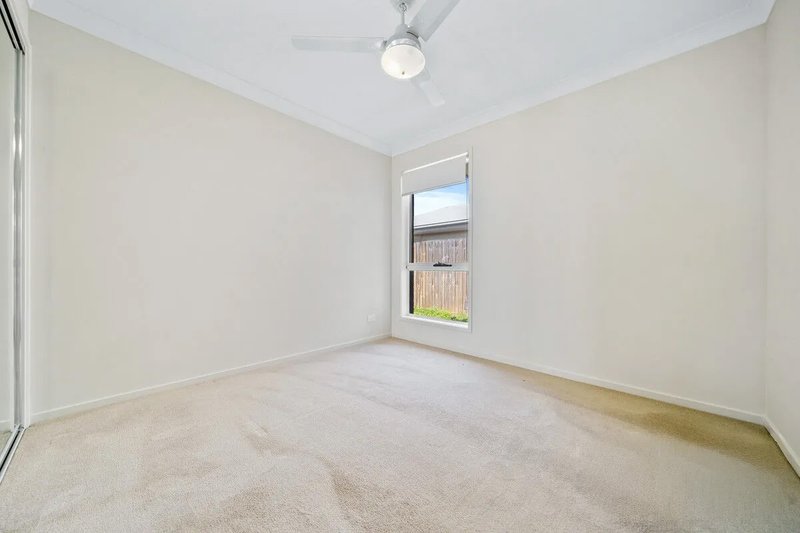 Photo - 2 Palmeri Street, Logan Reserve QLD 4133 - Image 8