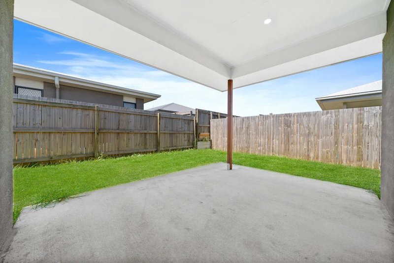 Photo - 2 Palmeri Street, Logan Reserve QLD 4133 - Image 12