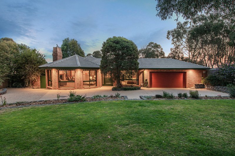 2 Palmerston Road, Lysterfield VIC 3156