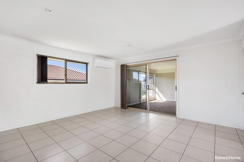 Photo - 2 Parame Court, Nikenbah QLD 4655 - Image 10