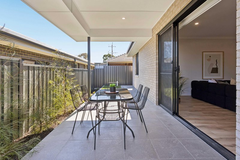 Photo - 2 Parcoola Avenue, Hope Valley SA 5090 - Image 17