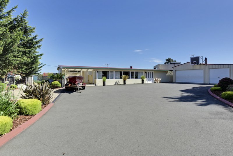 Photo - 2 Pargonee Street, Dodges Ferry TAS 7173 - Image 7