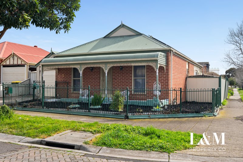 Photo - 2 Park Lane, Craigieburn VIC 3064 - Image 1