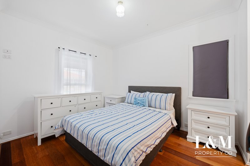Photo - 2 Park Lane, Craigieburn VIC 3064 - Image 2