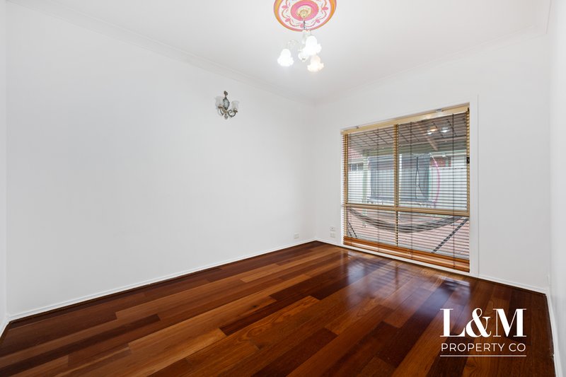 Photo - 2 Park Lane, Craigieburn VIC 3064 - Image 4