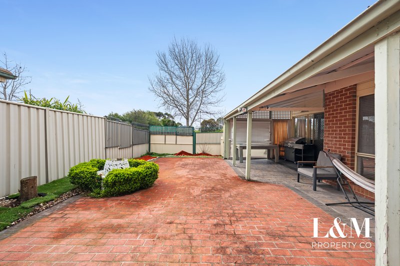 Photo - 2 Park Lane, Craigieburn VIC 3064 - Image 12