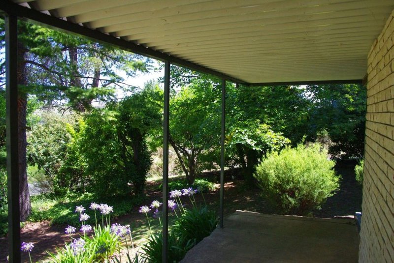 Photo - 2 Park Street, Tumbarumba NSW 2653 - Image 2