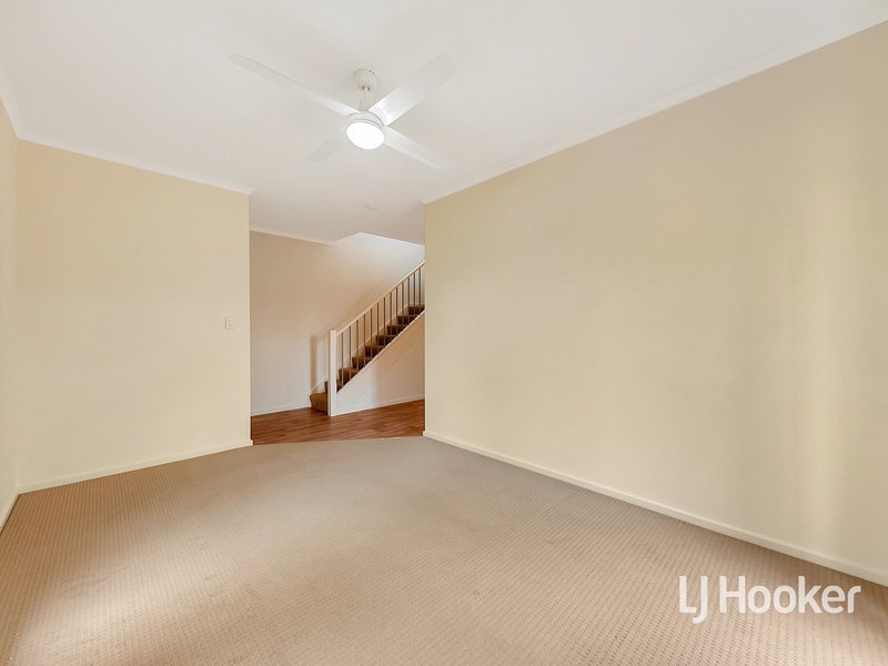Photo - 2 Parkside Walk, Smithfield Plains SA 5114 - Image 3