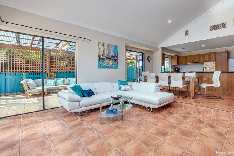 Photo - 2 Parkstone Retreat, Currambine WA 6028 - Image 8