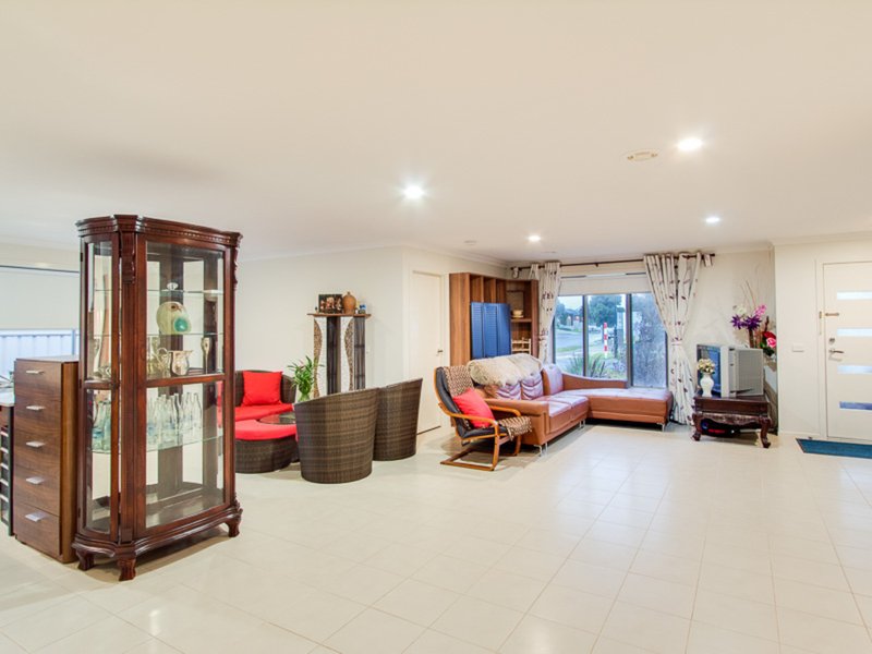 Photo - 2 Parkvista Drive, Truganina VIC 3029 - Image 7