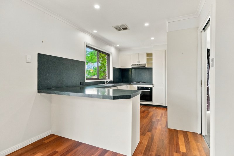 Photo - 2 Parr Place, Monash ACT 2904 - Image 7