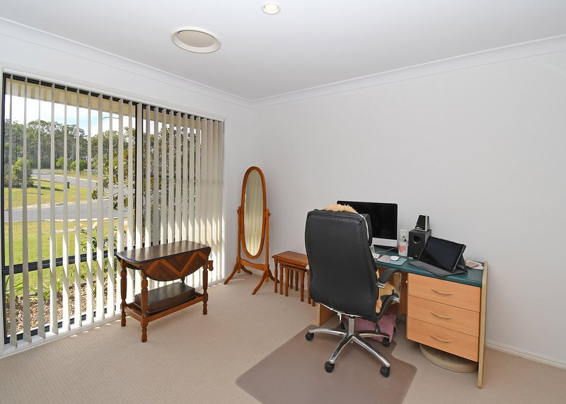 Photo - 2 Parraweena Court, Point Vernon QLD 4655 - Image 21