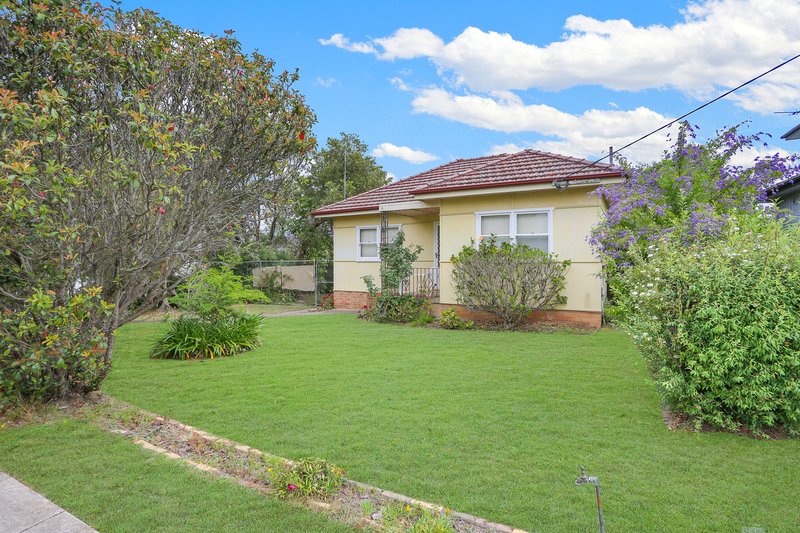 2 Parry Street, Pendle Hill NSW 2145