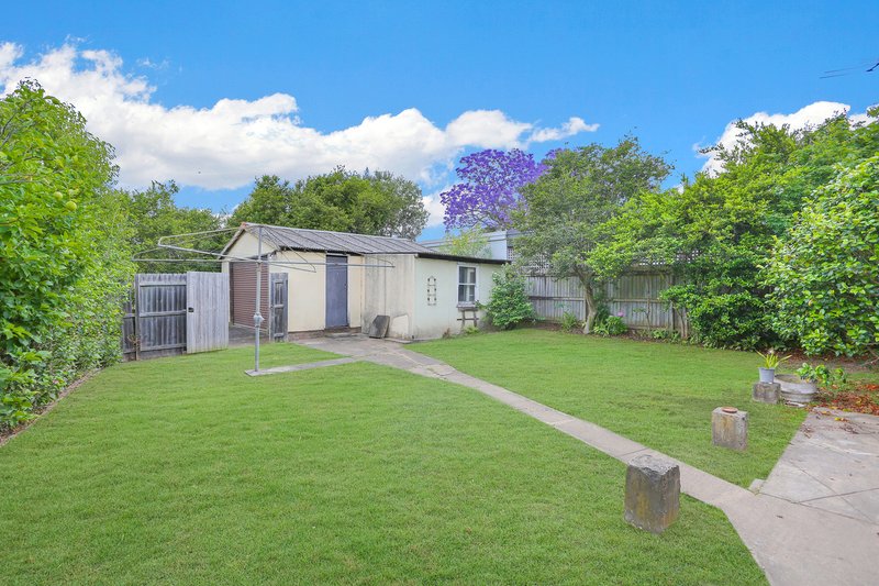 Photo - 2 Parry Street, Pendle Hill NSW 2145 - Image 7