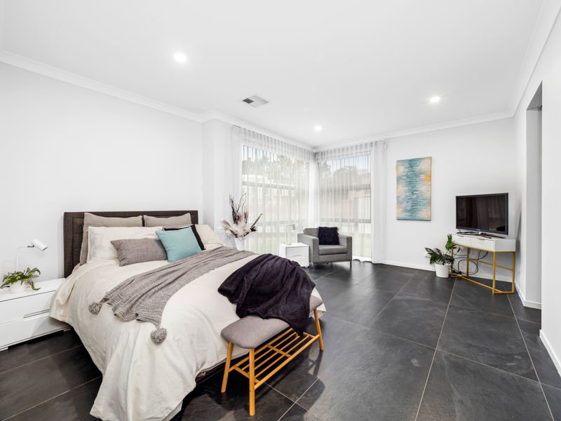 Photo - 2 Parsons Circuit, Kellyville NSW 2155 - Image 10