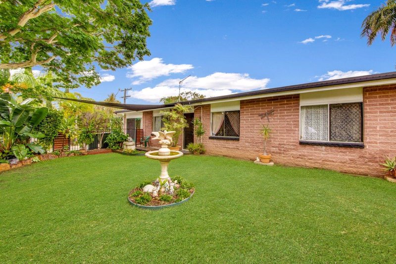 Photo - 2 Pashley Street, Clinton QLD 4680 - Image 12