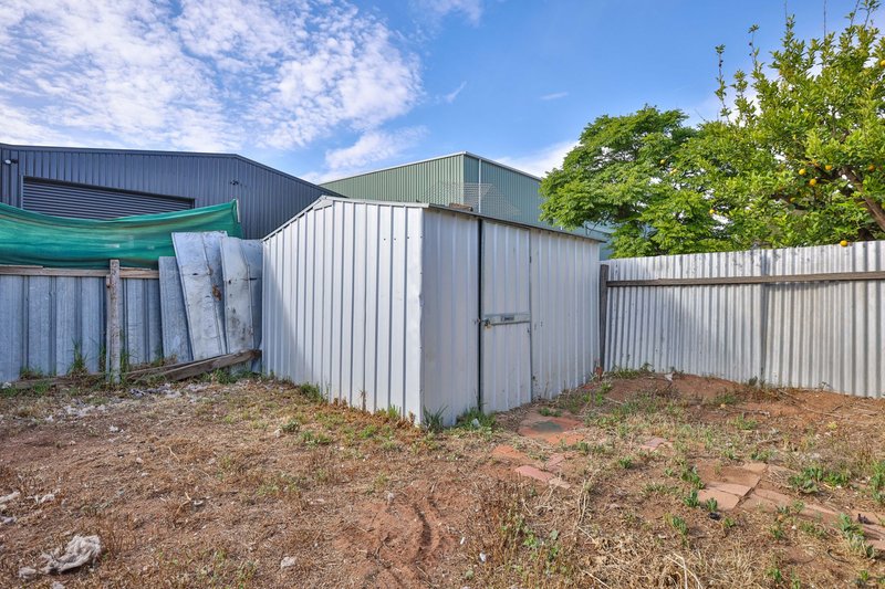 Photo - 2 Pearl Avenue, Mildura VIC 3500 - Image 17