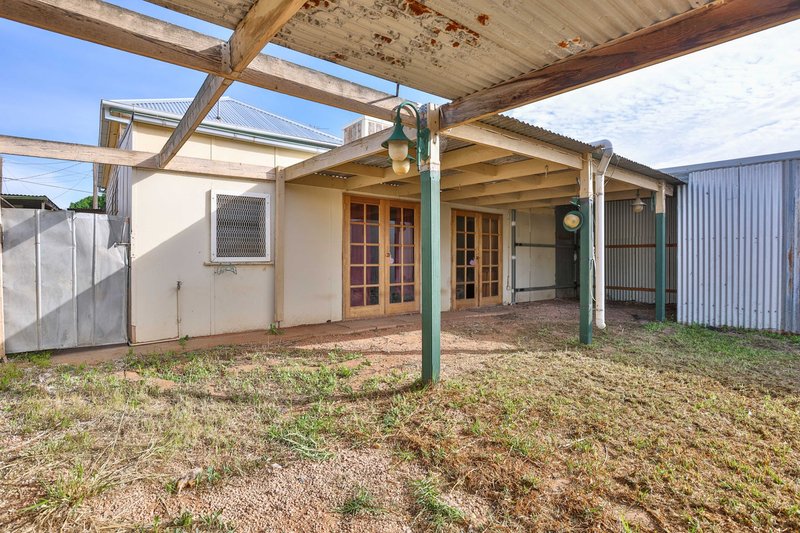 Photo - 2 Pearl Avenue, Mildura VIC 3500 - Image 18