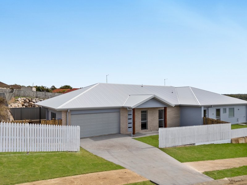 Photo - 2 Pelican Street, Lowood QLD 4311 - Image 2