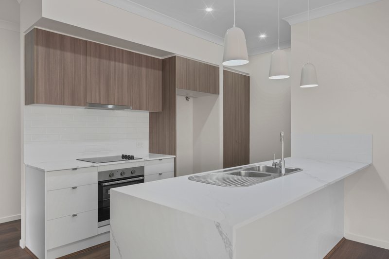 Photo - 2 Pelican Street, Lowood QLD 4311 - Image 4