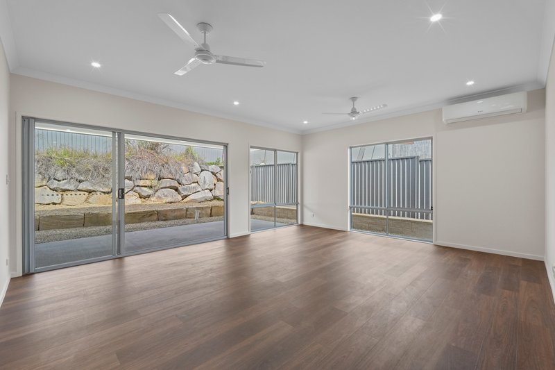 Photo - 2 Pelican Street, Lowood QLD 4311 - Image 7