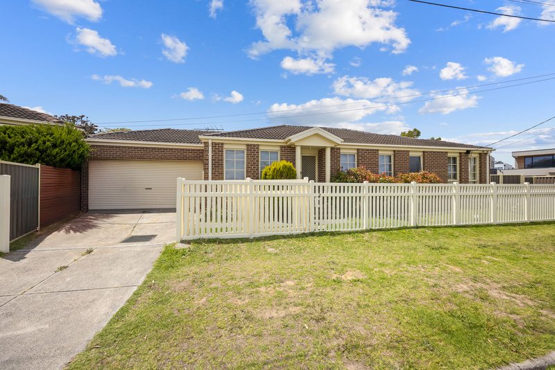 2 Pender Avenue, Mornington VIC 3931