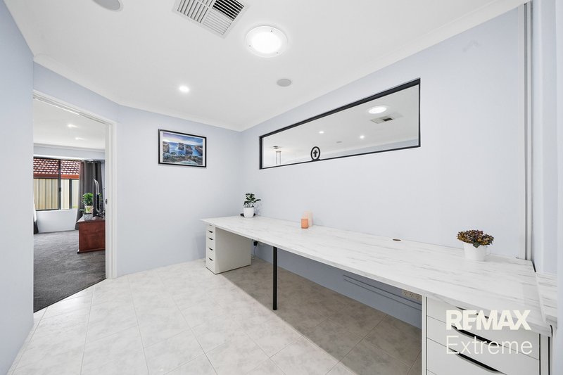 Photo - 2 Pengilly Way, Clarkson WA 6030 - Image 11