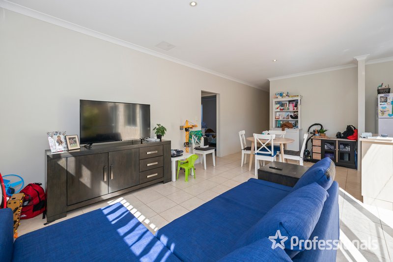 Photo - 2 Penola Court, Clarkson WA 6030 - Image 6