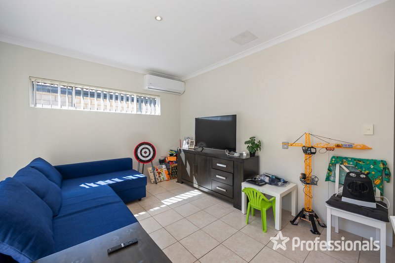 Photo - 2 Penola Court, Clarkson WA 6030 - Image 7