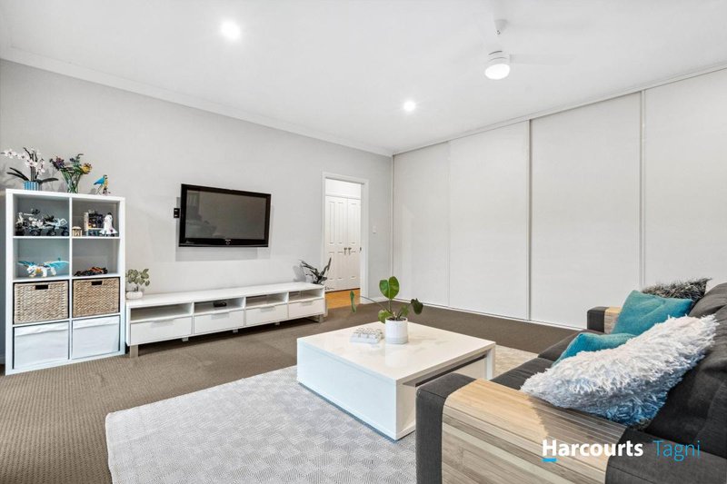 Photo - 2 Peppermint Grove, Aberfoyle Park SA 5159 - Image 21