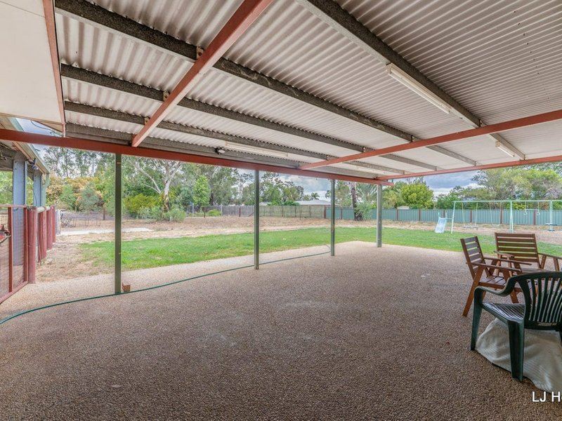 Photo - 2 Peppertree Lane, Emerald QLD 4720 - Image 13