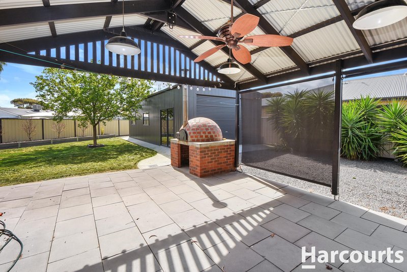 Photo - 2 Perry Drive, Horsham VIC 3400 - Image 2