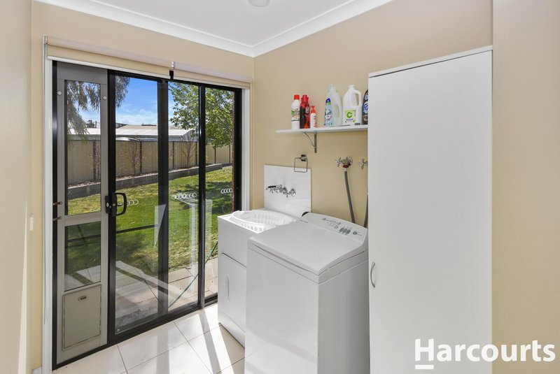 Photo - 2 Perry Drive, Horsham VIC 3400 - Image 13