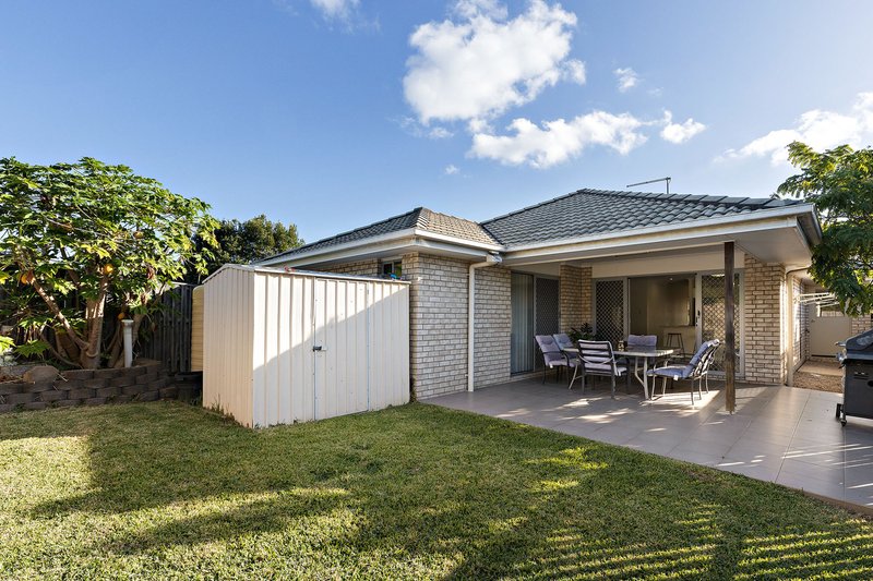 Photo - 2 Petronas Street, North Lakes QLD 4509 - Image 13