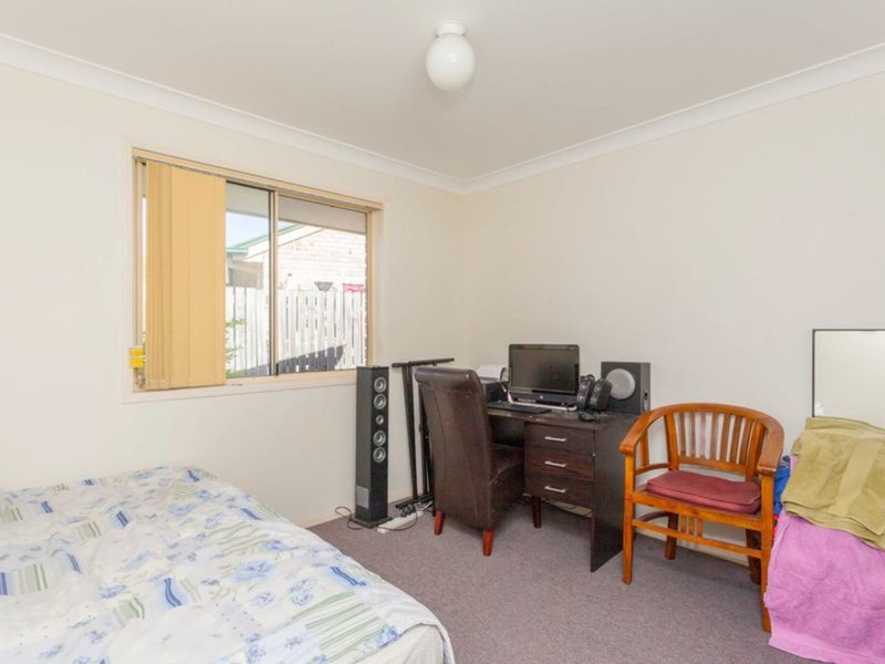 Photo - 2 Pidgeon Boulevard, Crestmead QLD 4132 - Image 8