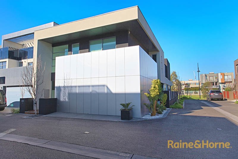 2 Pier Lane, Maribyrnong VIC 3032