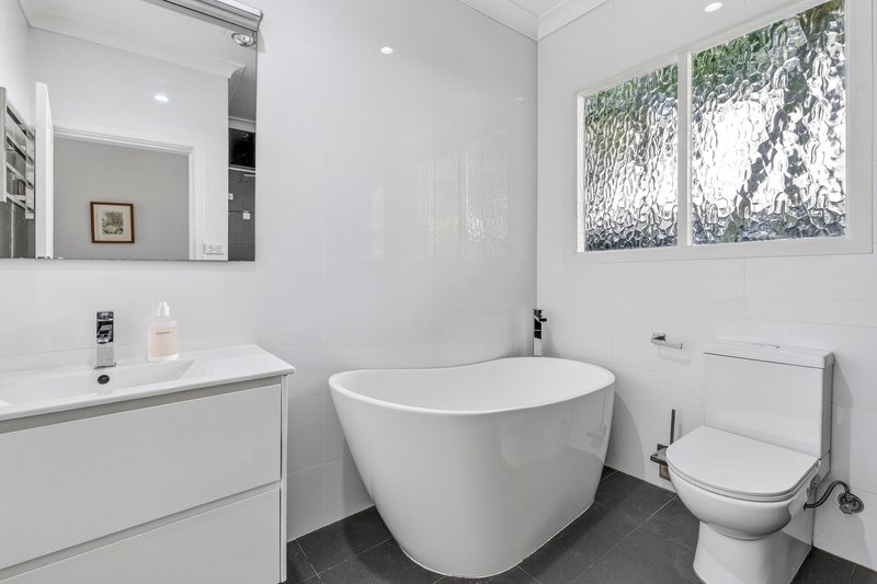 Photo - 2 Pildra Place, Frenchs Forest NSW 2086 - Image 8