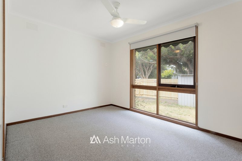 Photo - 2 Pimelia Court, Frankston VIC 3199 - Image 6