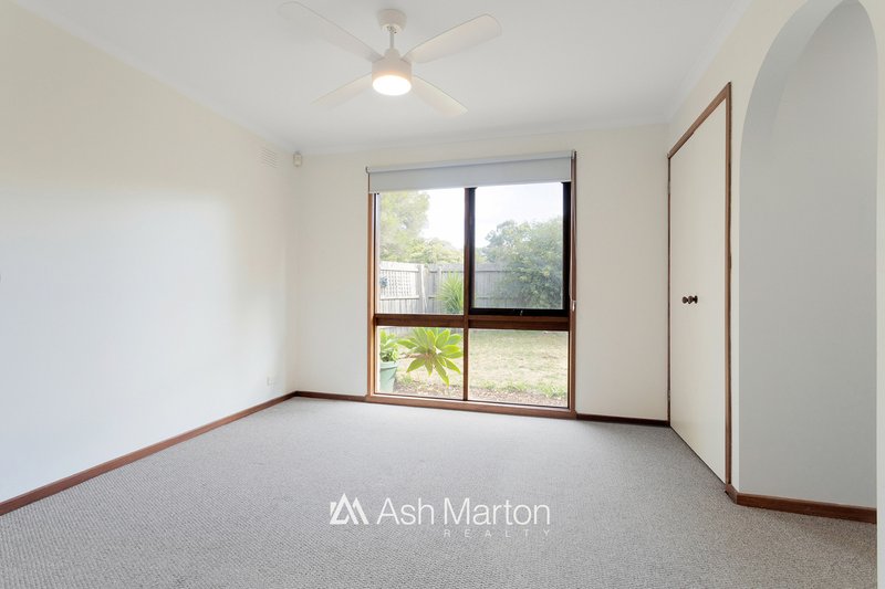 Photo - 2 Pimelia Court, Frankston VIC 3199 - Image 7