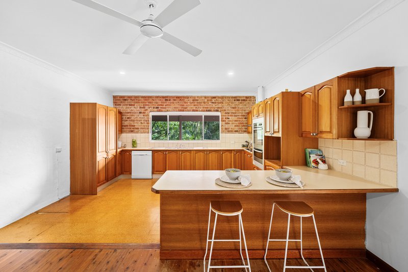 Photo - 2 Pinaroo Road, Wamberal NSW 2260 - Image 8