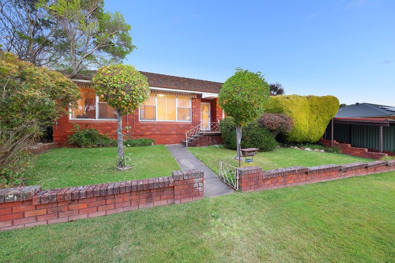 2 Pindari Road, Peakhurst Heights NSW 2210