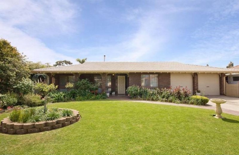 2 Pine Lodge Crescent, Grange SA 5022