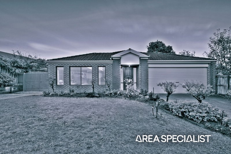 Photo - 2 Pioneers Crescent, Pakenham VIC 3810 - Image