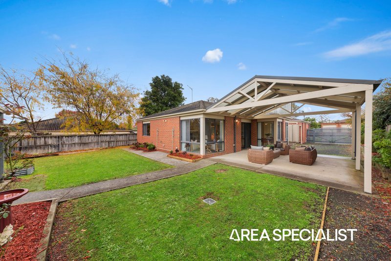 Photo - 2 Pioneers Crescent, Pakenham VIC 3810 - Image 8