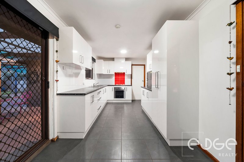 Photo - 2 Pira Avenue, Salisbury North SA 5108 - Image 8