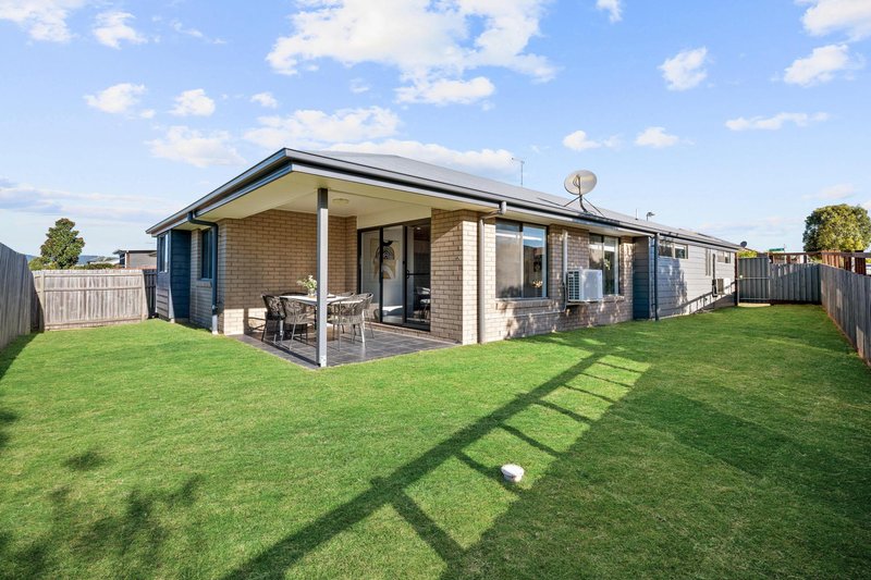 Photo - 2 Pleasant Street, South Ripley QLD 4306 - Image 16